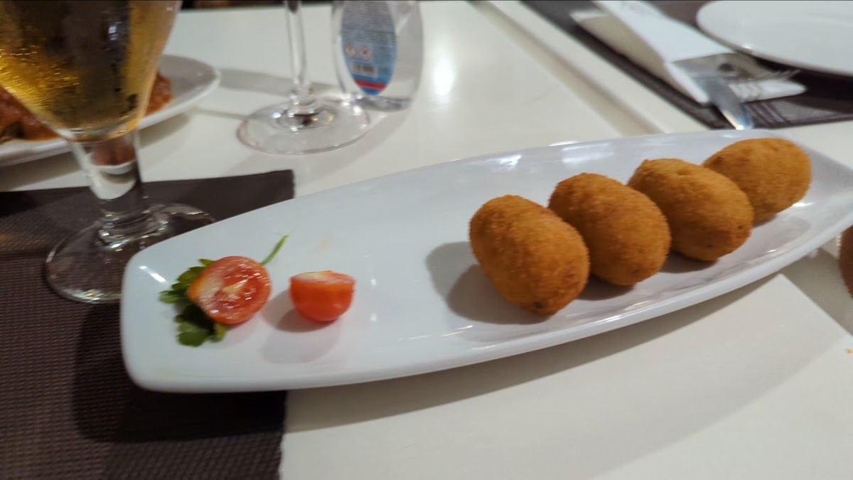 Restaurante Las Arenas - Photo 1
