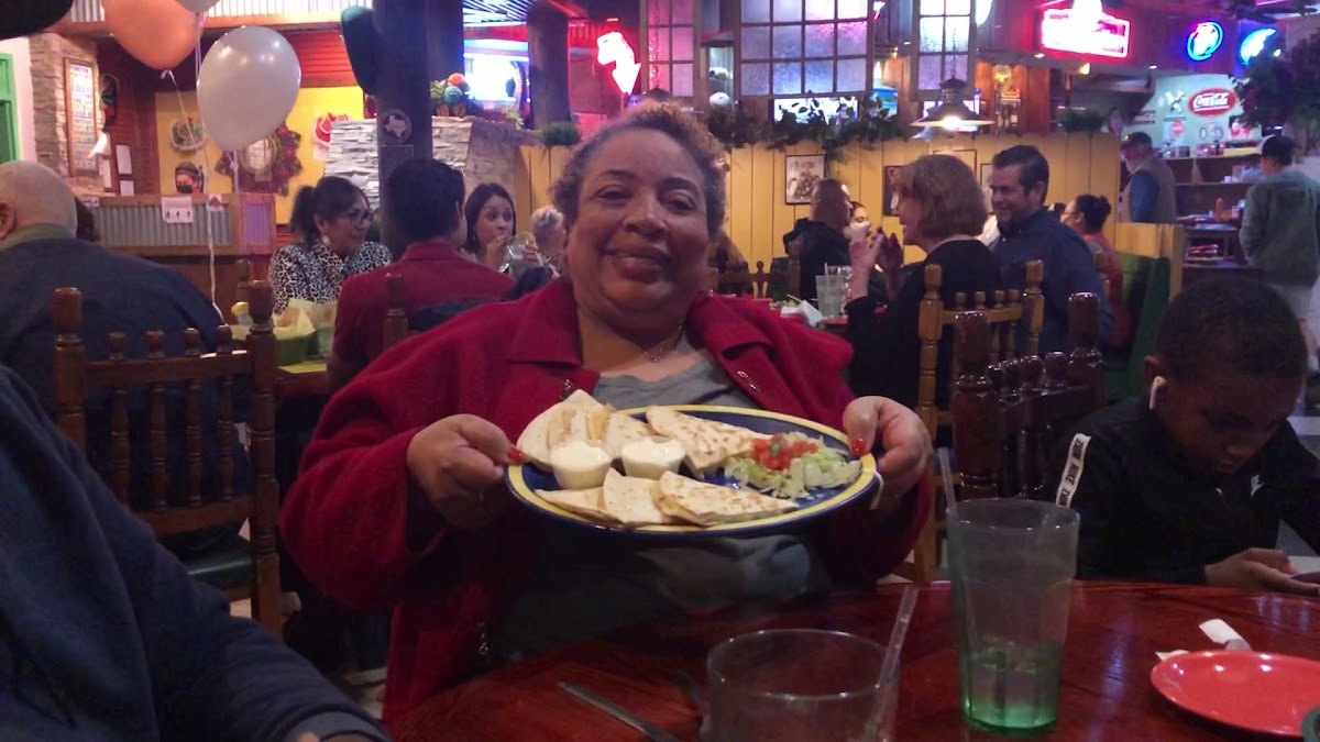 Leo's Mexican Food Restaurant - Photo 1