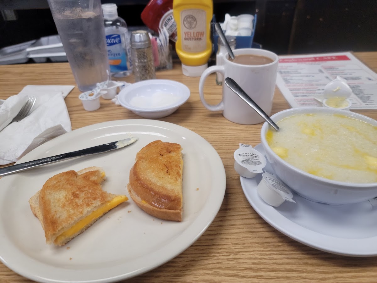 Englewood Cafe - Photo 1