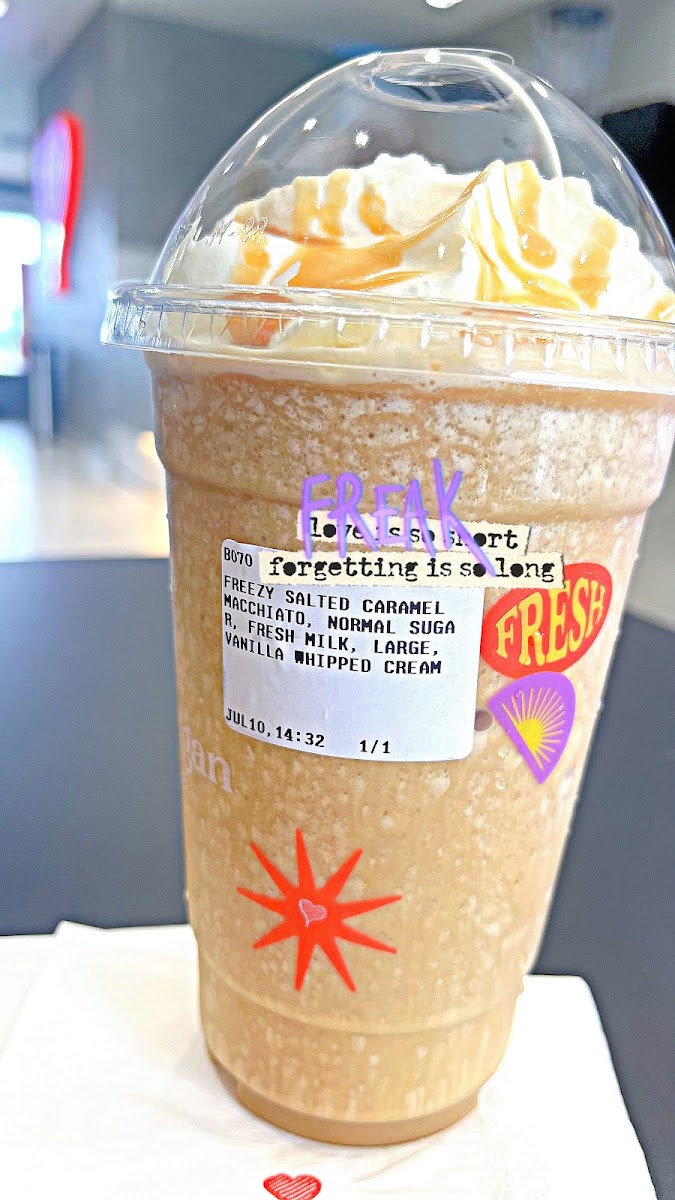 Kenangan Coffee Bandar Tun Hussein Onn - Photo 8