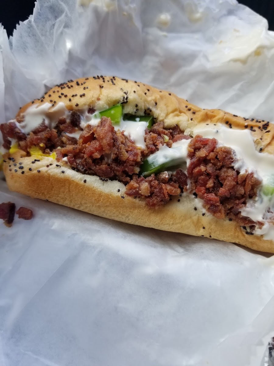 Dirty Frank's Hot Dog Palace - Photo 9