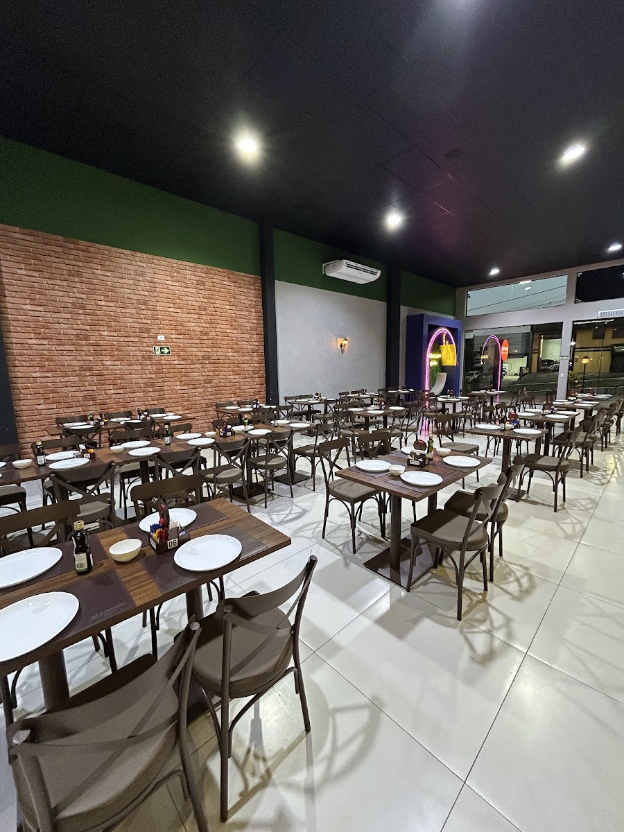 Manzini Pizzaria Maringá - Photo 3