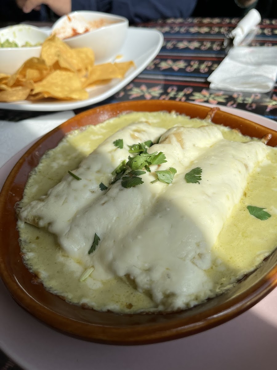 El Taco De Oro - Photo 8