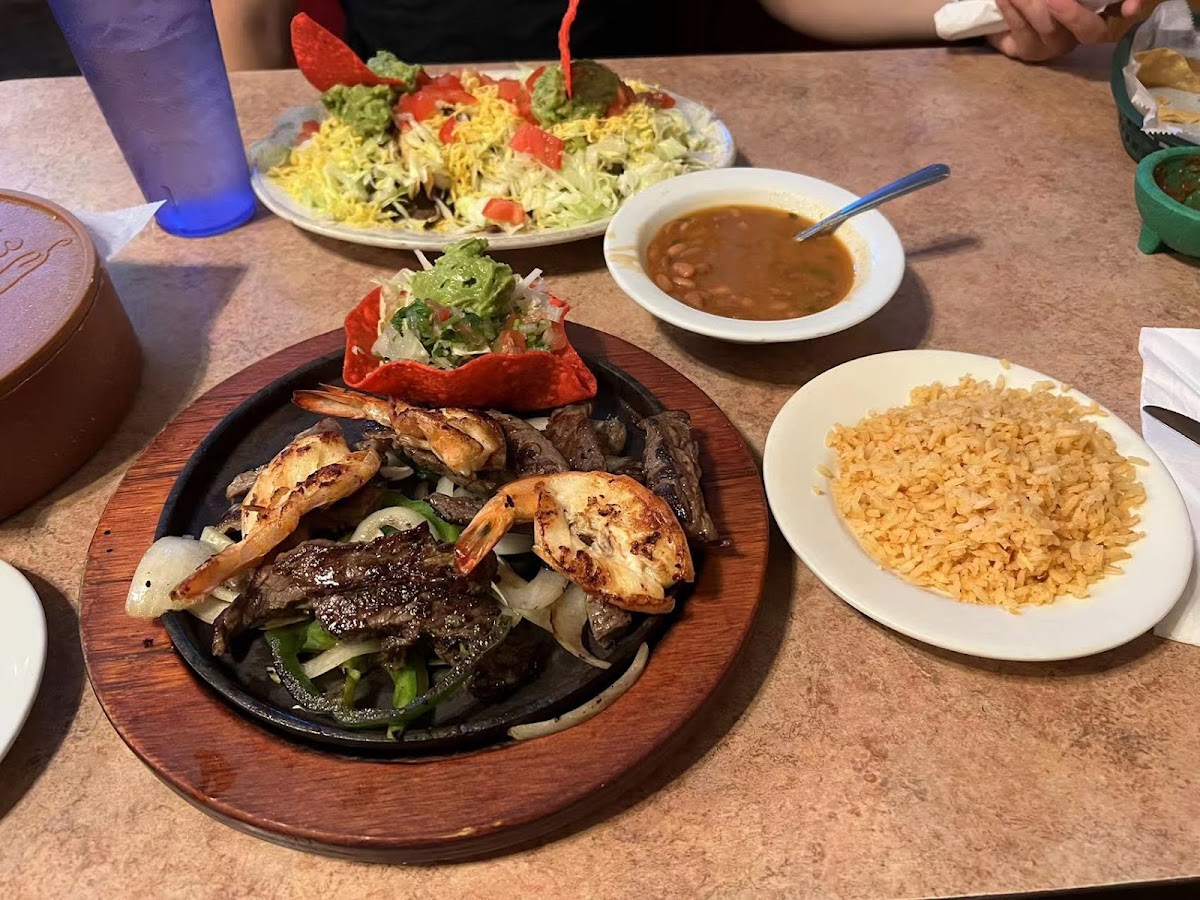 Two Amigos Mexican Restaurant - Photo 4