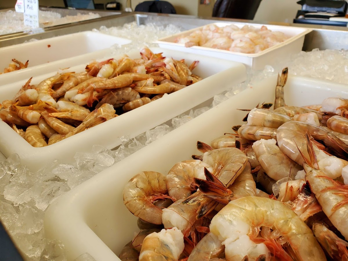 Allex's Seafood Market West - Photo 2
