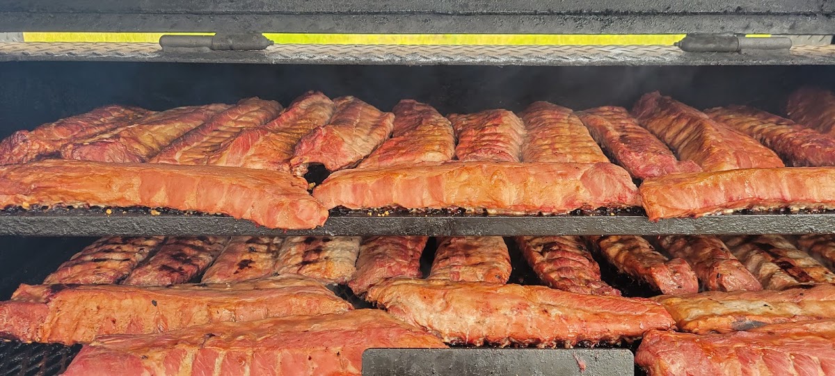 CHICK E RIBS BBQ llc Wednesday-Sunday - Photo 1