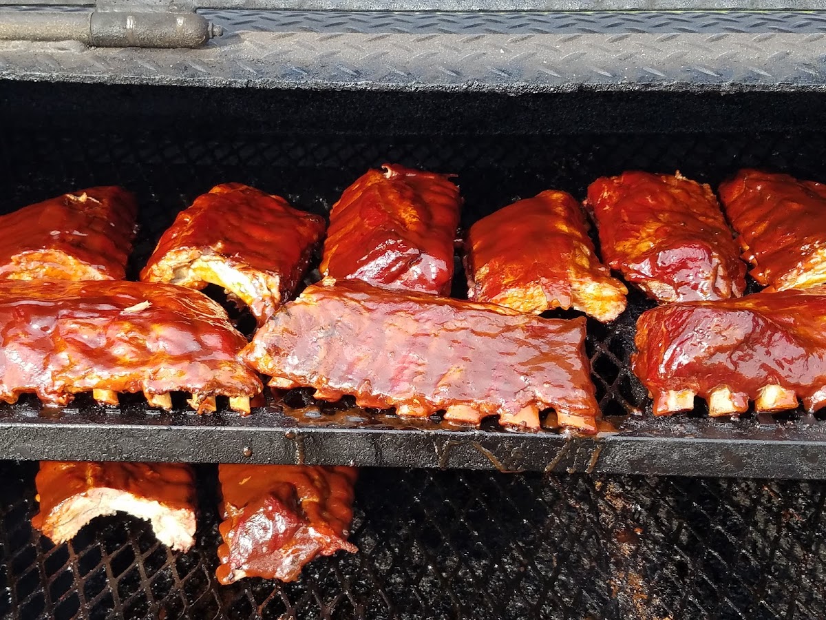 CHICK E RIBS BBQ llc Wednesday-Sunday - Photo 4