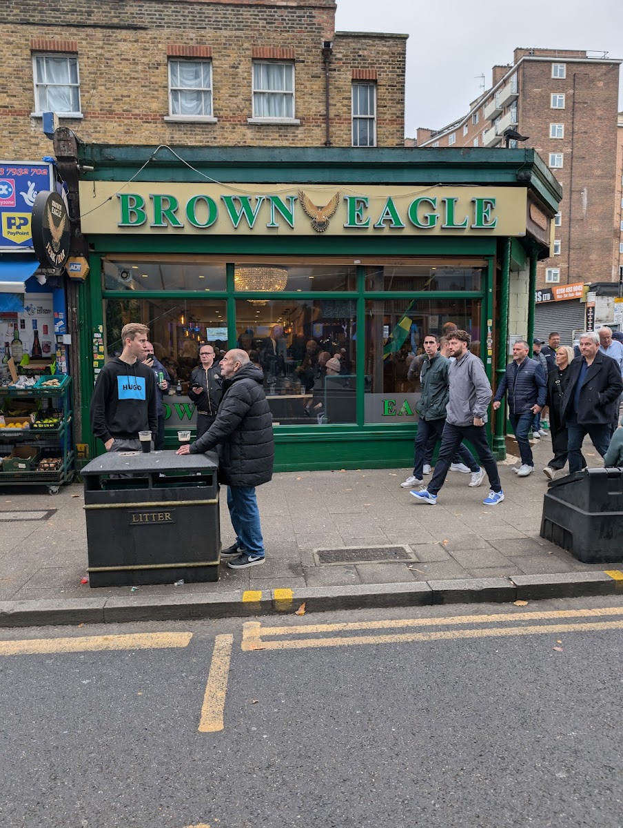 Brown Eagle Tottenham - Photo 2