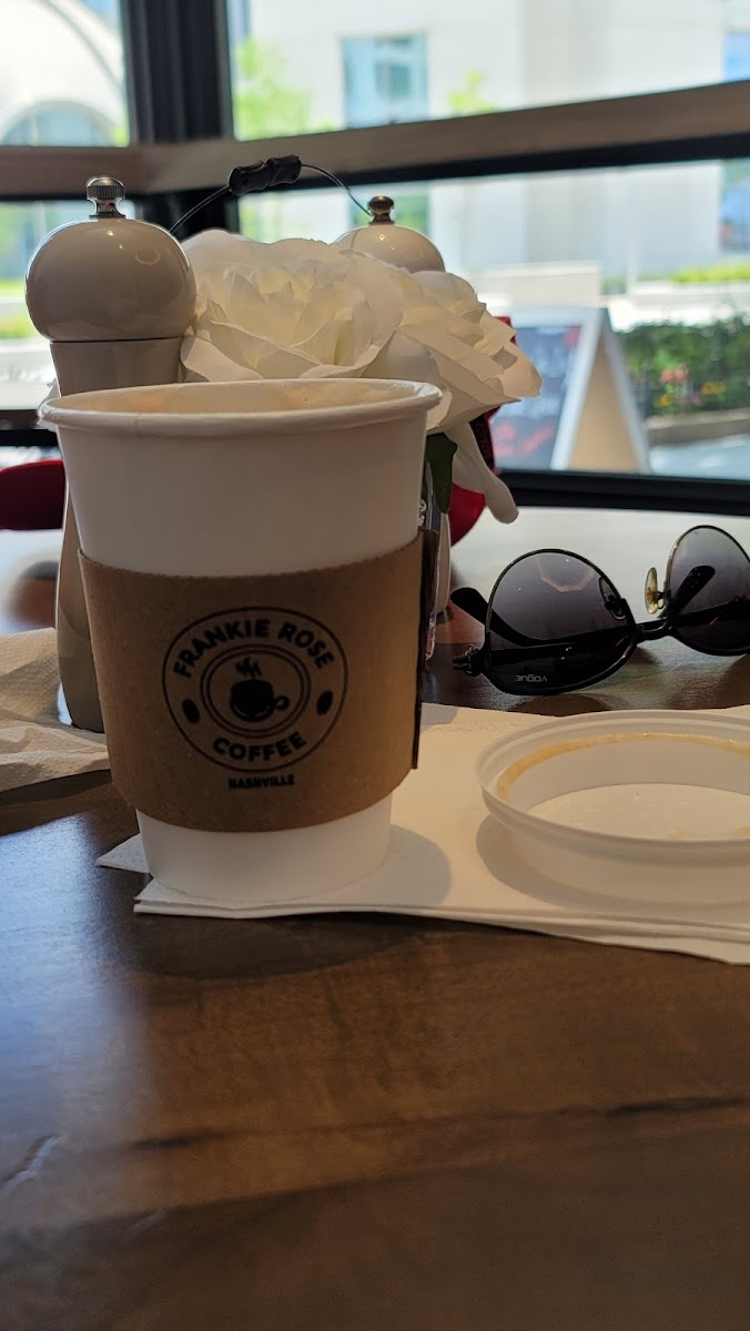 Frankie Rose Coffee - Photo 4