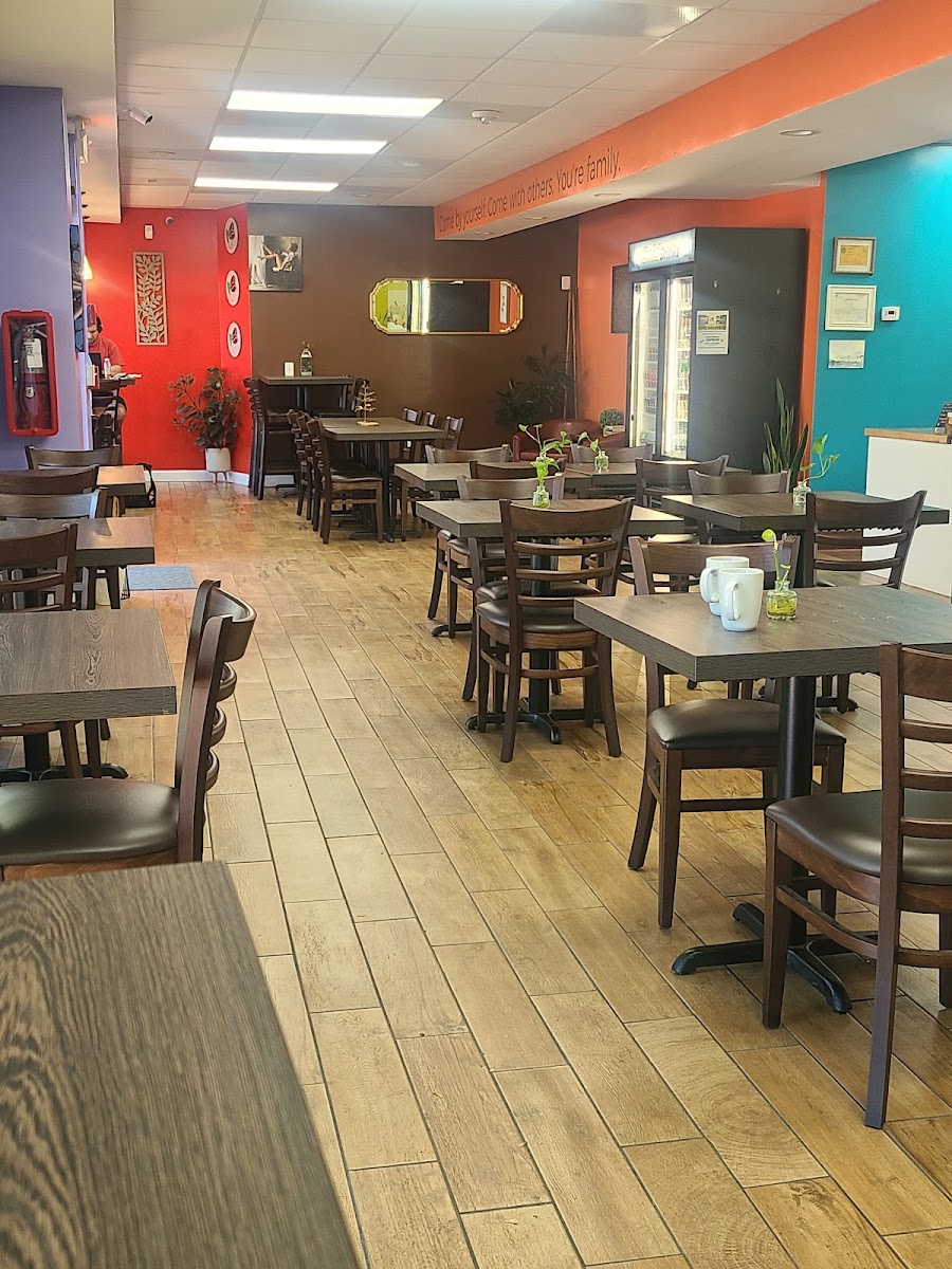 cafe columbia - Photo 3