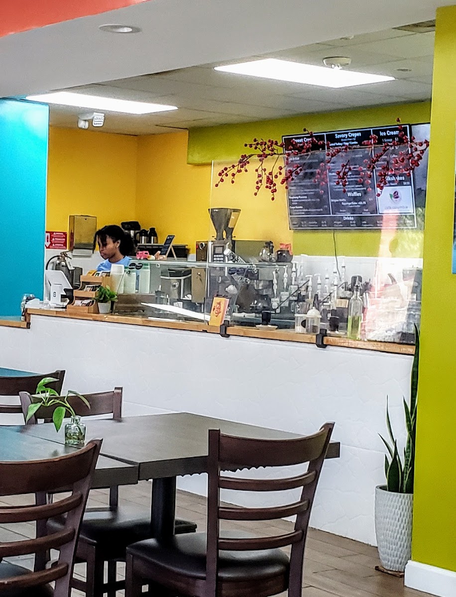 cafe columbia - Photo 6