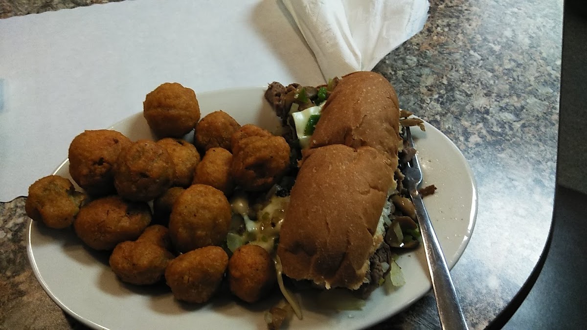 Hub Drive-In - Photo 4
