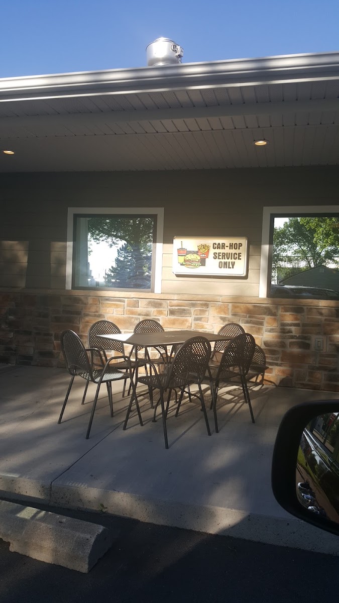 Hub Drive-In - Photo 6