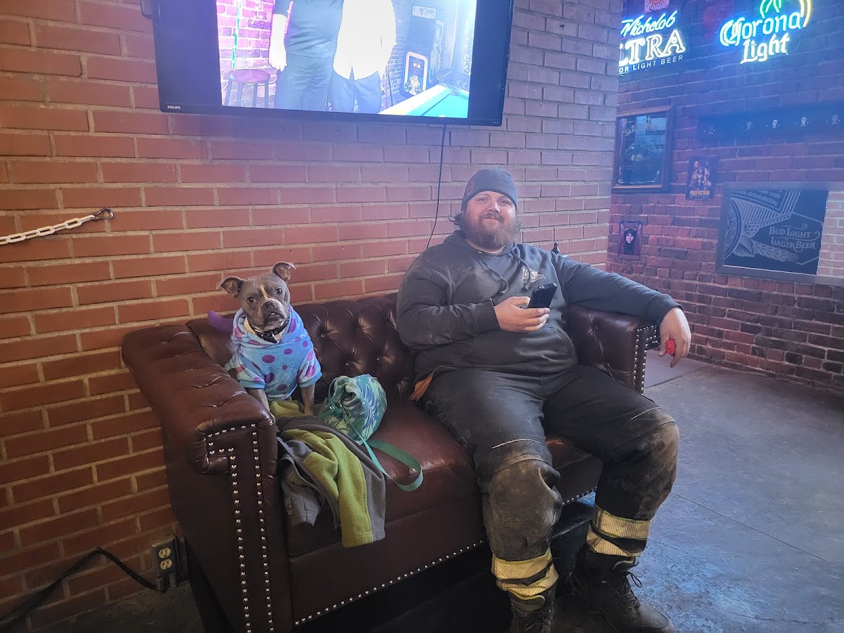 Creedmoor City Tavern - Photo 5