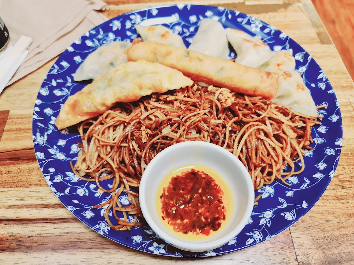 The Dumpling Room - Photo 6
