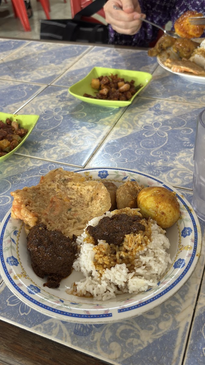 Warung Nasi Umi - Photo 3