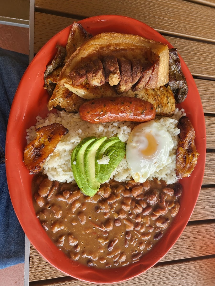 El Rinconcito Colombiano 2 - Photo 4