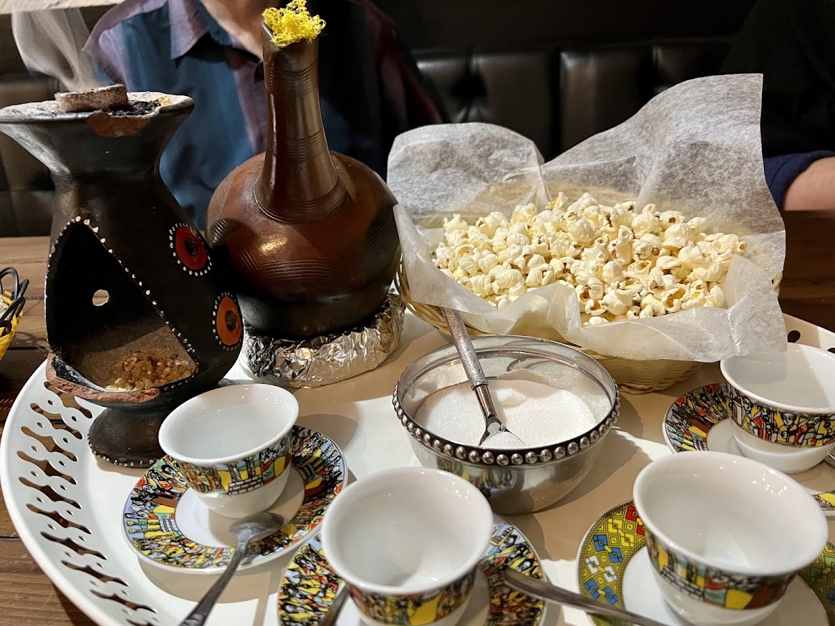 MESOBENA Restaurant - Photo 9