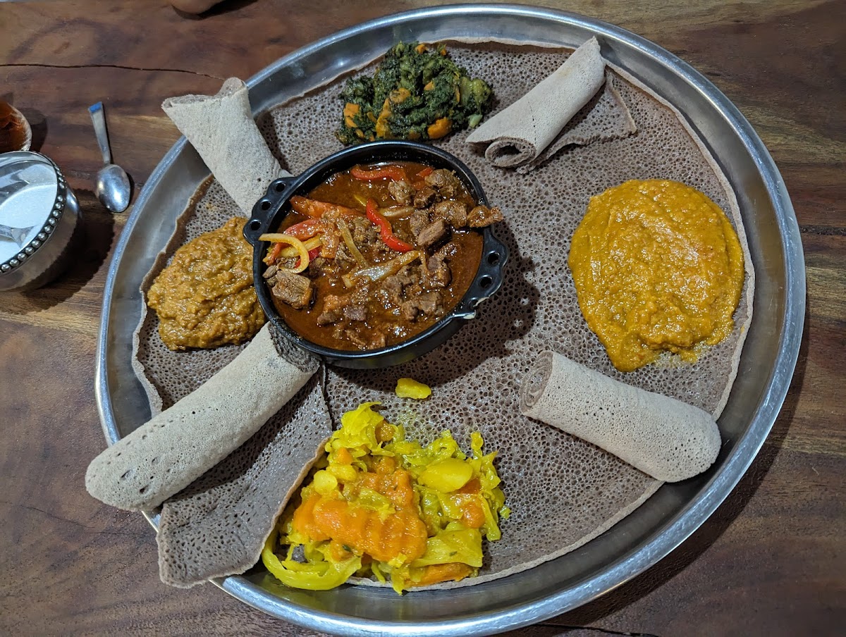 MESOBENA Restaurant - Photo 2