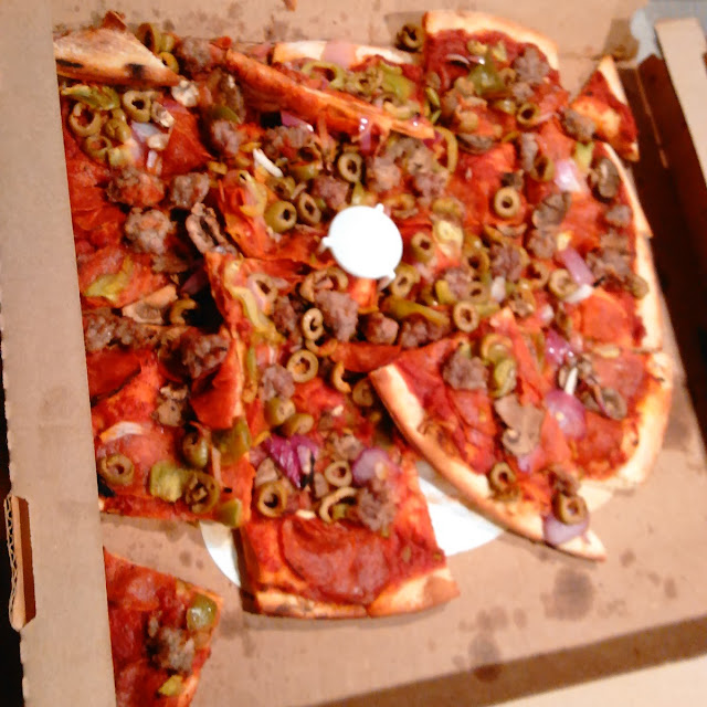 Fresh Tomatoes Pineapple Pepperoni