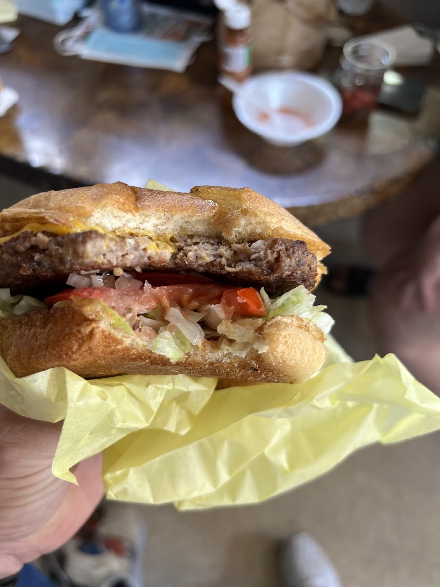 Wimpy’s Famous Burgers - Photo 8