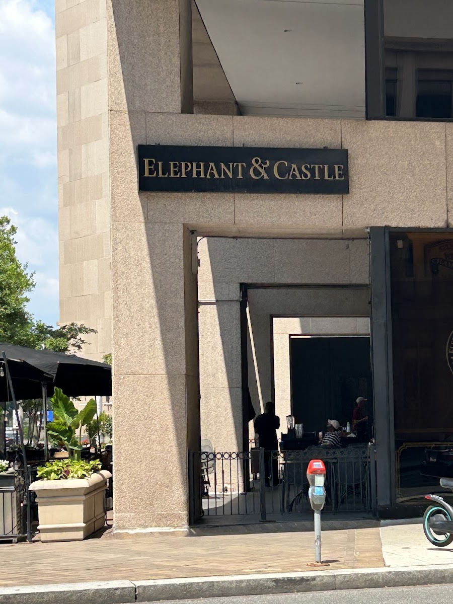 Elephant & Castle - Photo 4