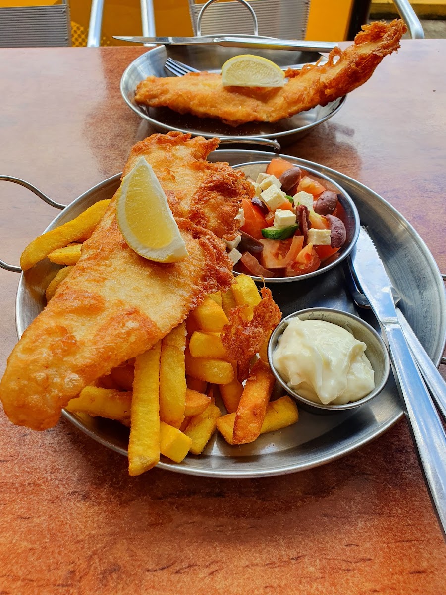 Salt & Vinegar - Photo 4