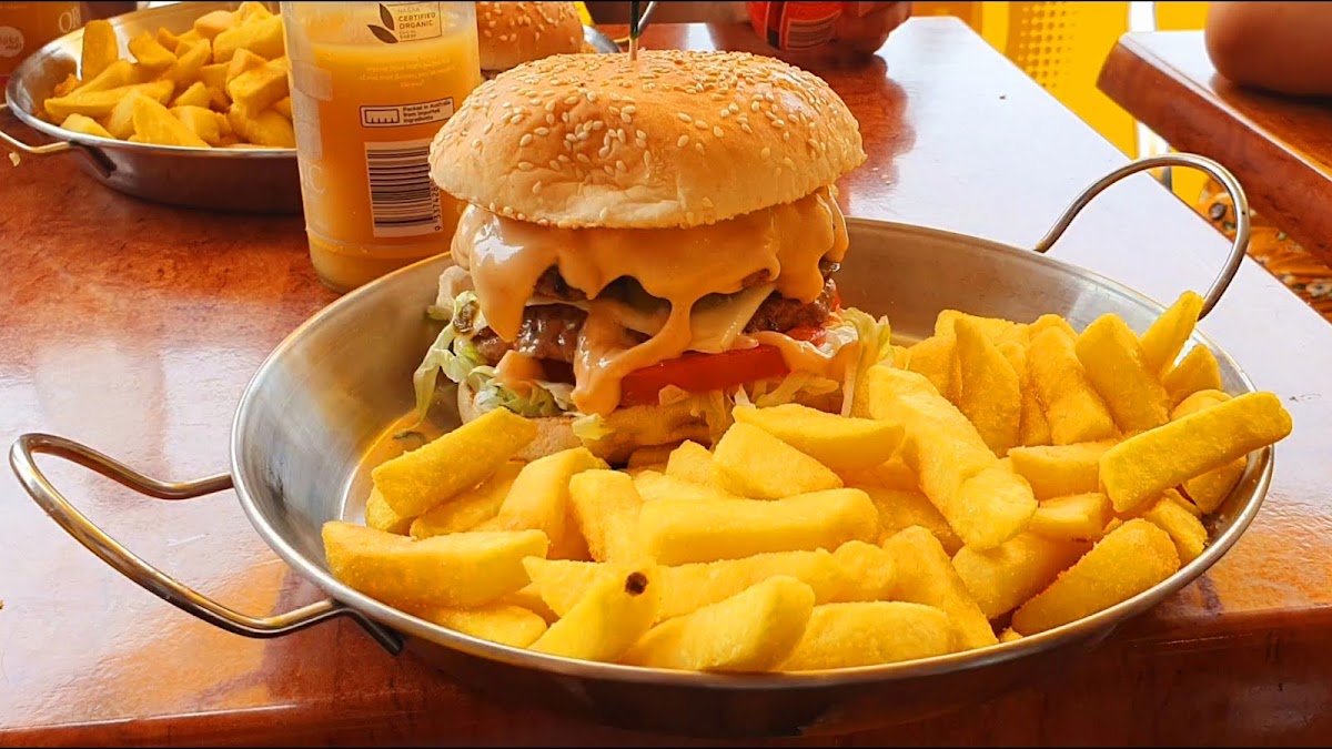 Salt & Vinegar - Photo 5