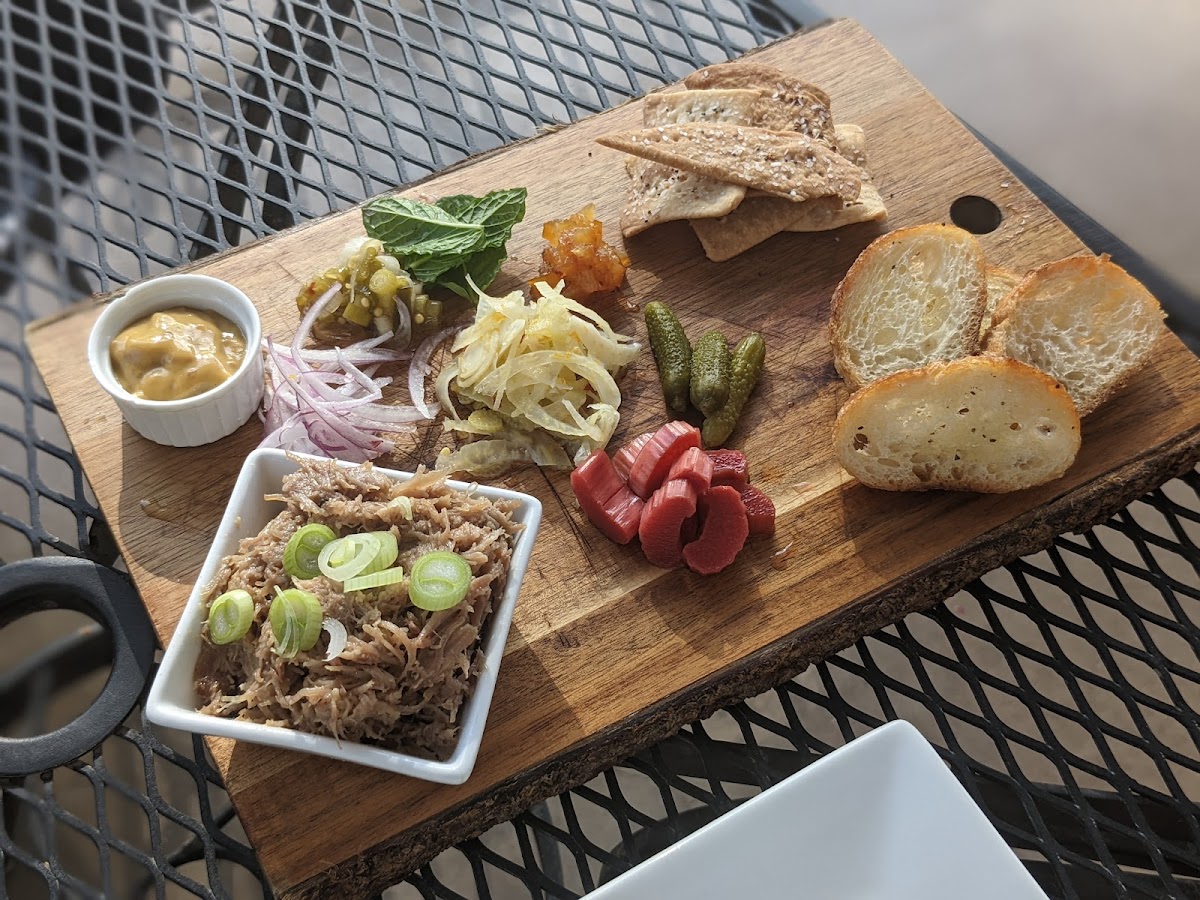 Rylu's Bistro - Photo 1