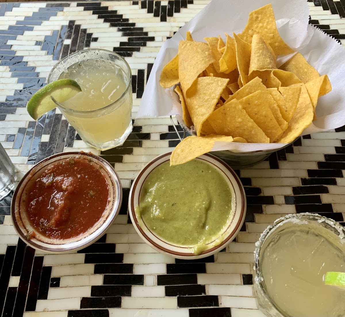 Mezcalito's Cantina - Photo 4