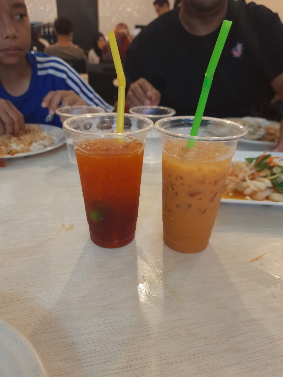 Suraya Thai Cuisine - Photo 5