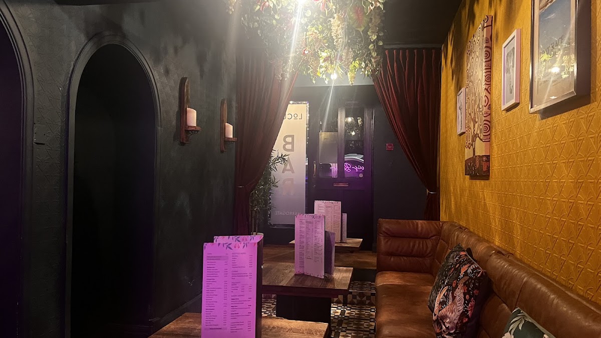 Hidden Lounge Harrogate - Photo 3