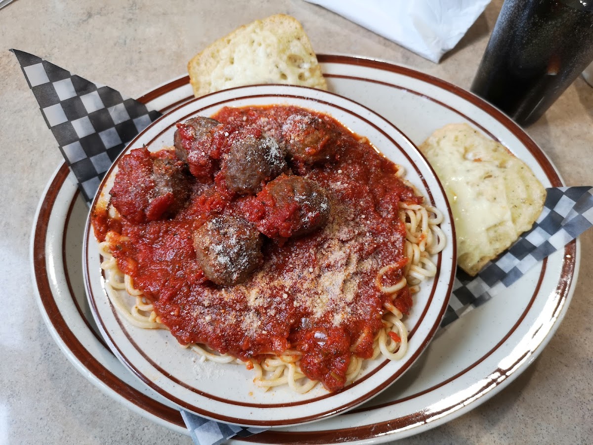 Village Pizza & Wings - Photo 1