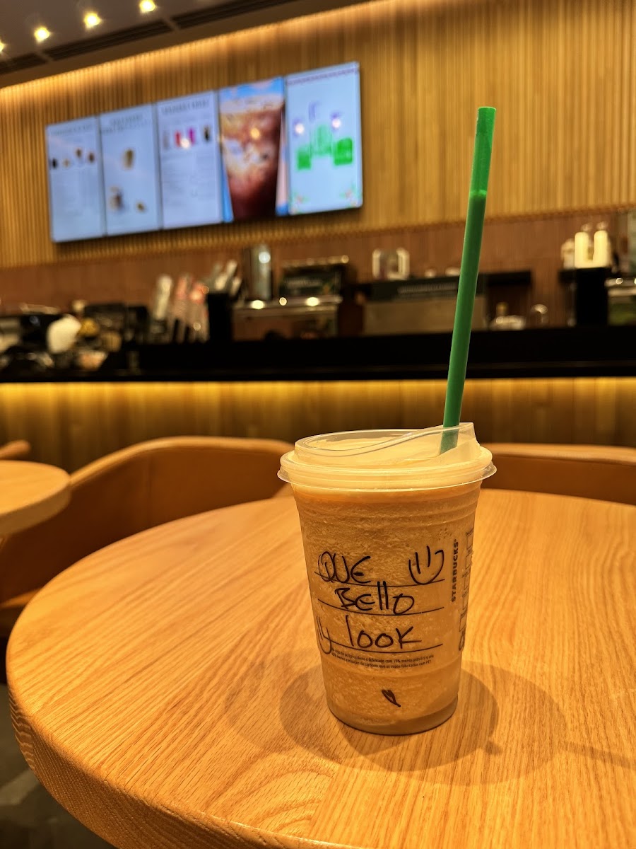 Starbucks Caracolí - Photo 9