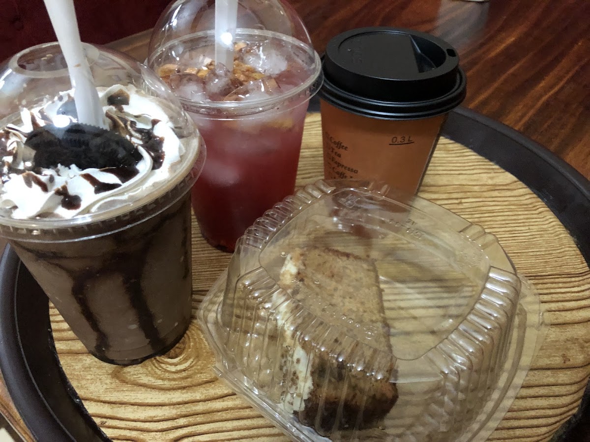 The Harvest Cafe - Photo 9