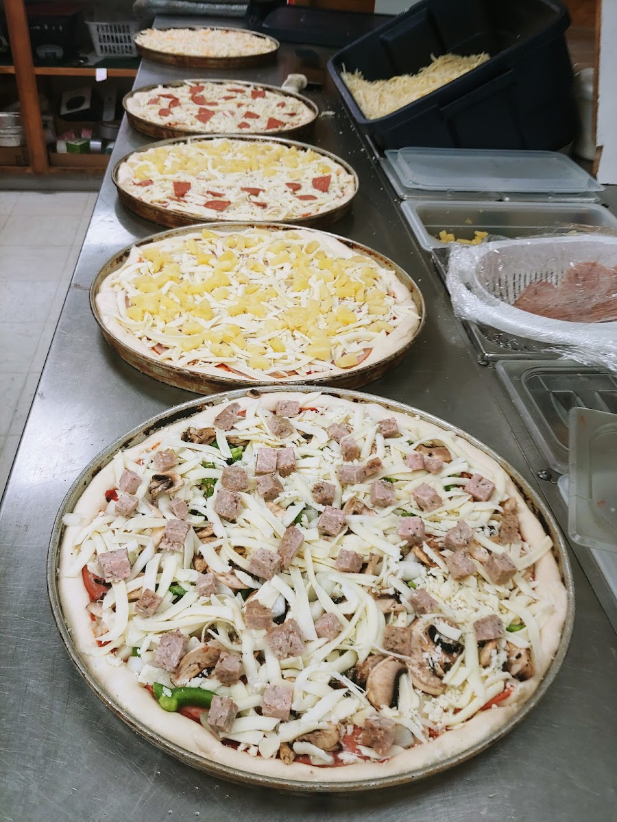 Sooke 2 for 1 Pizza - Photo 6