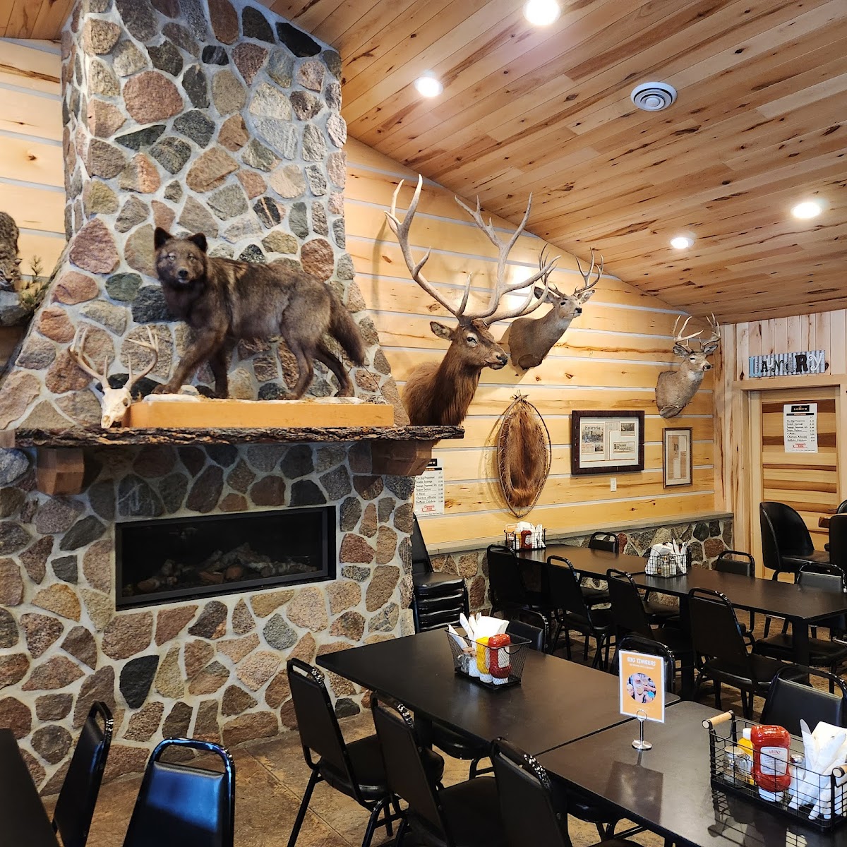 Lobo's bar&grill