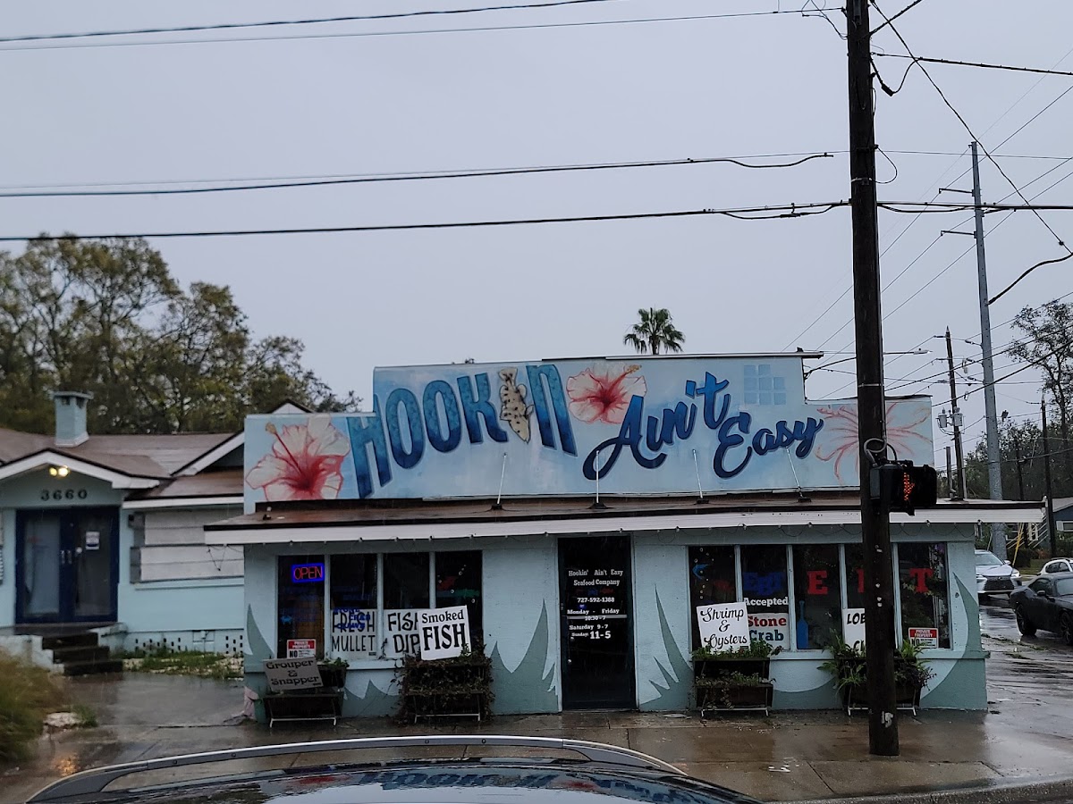 Hookin' Ain't Easy - Photo 4