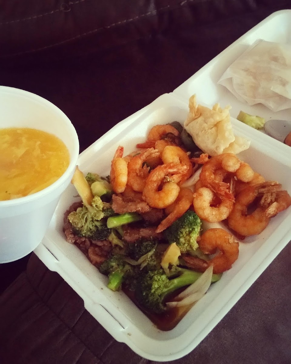 Hot Wok Express - Photo 7