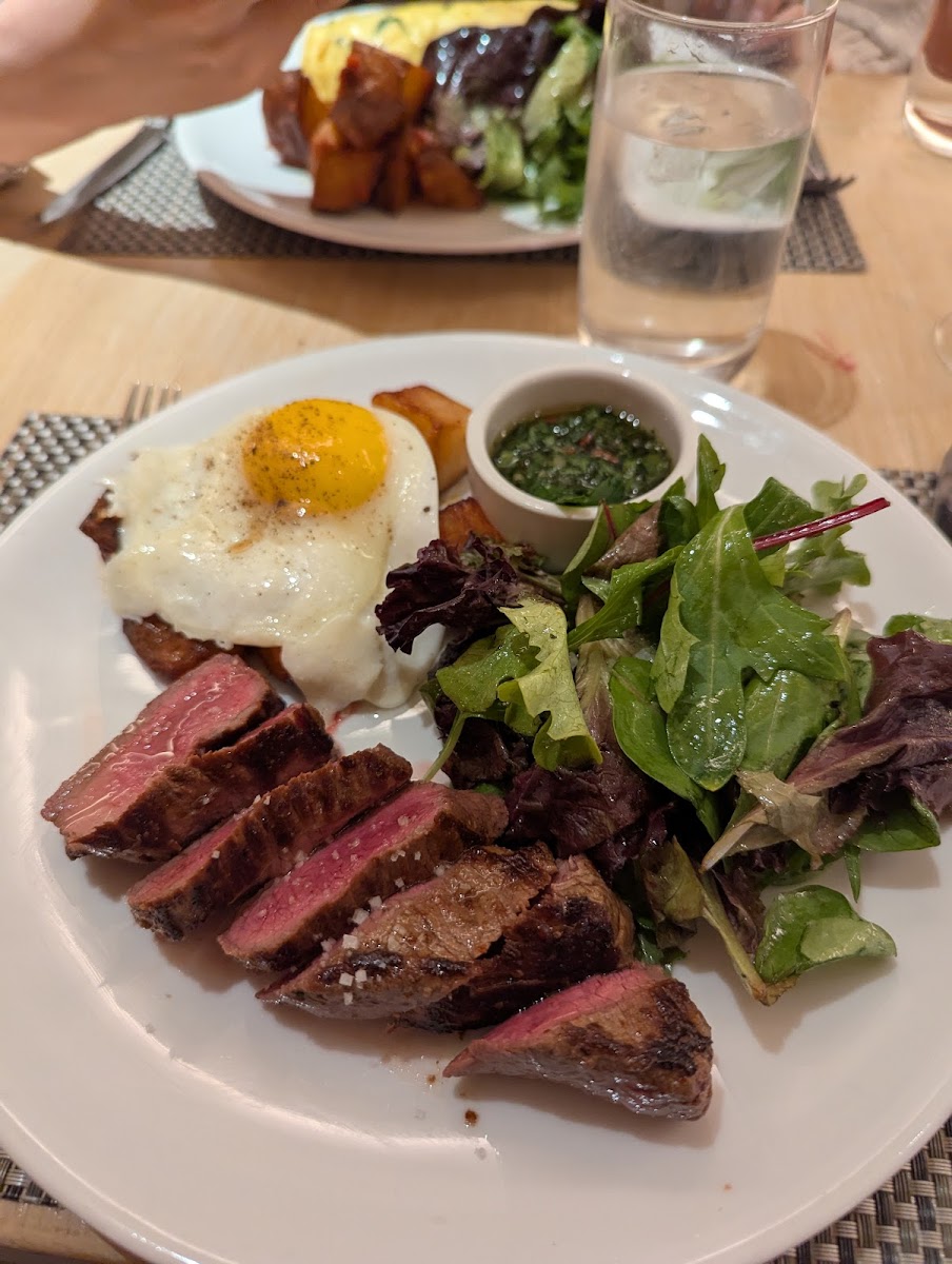 FIG & OLIVE - Photo 2