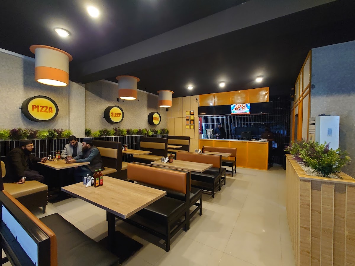 Wingo’s - Gujranwala - Photo 2