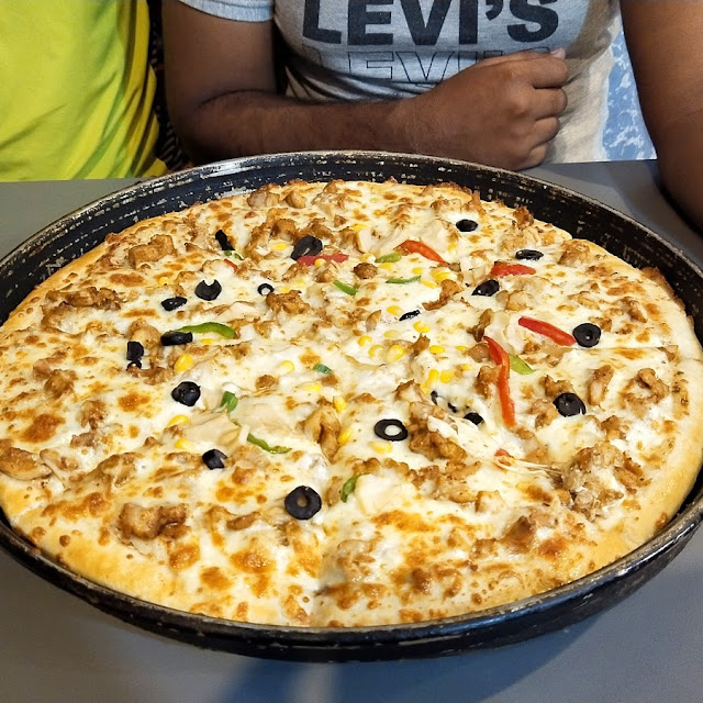 Mughlai Tikka Pizza