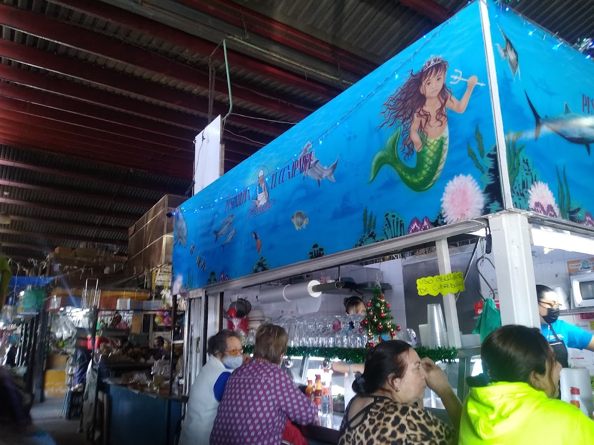 Pescadería El Compadre Poncho - Photo 3