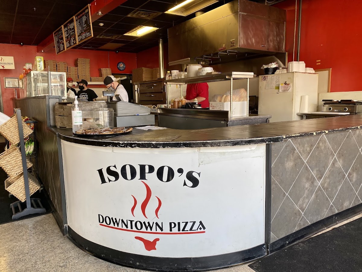 Isopo's Downtown Pizza - Photo 4