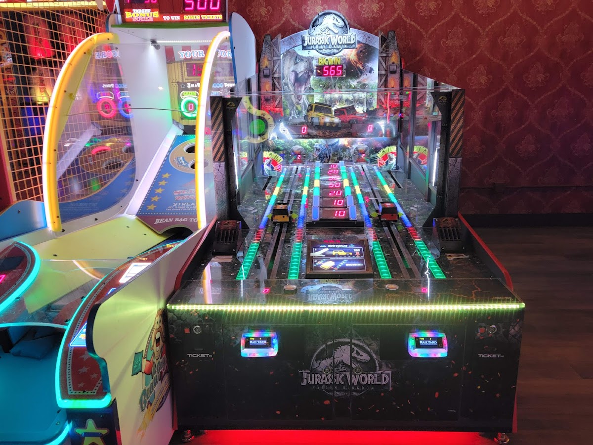 Rail Yard Gaming Gastropub - Photo 9