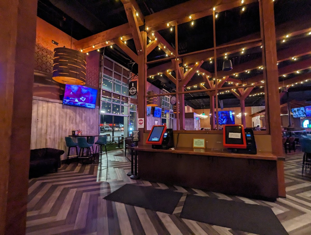 Rail Yard Gaming Gastropub - Photo 2
