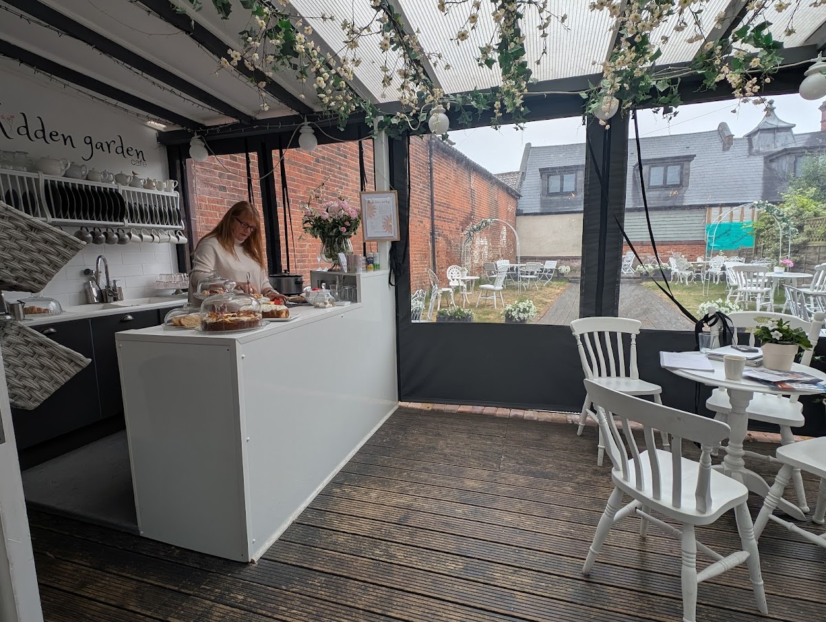 The Hidden Garden Cafe Ipswich - Photo 3