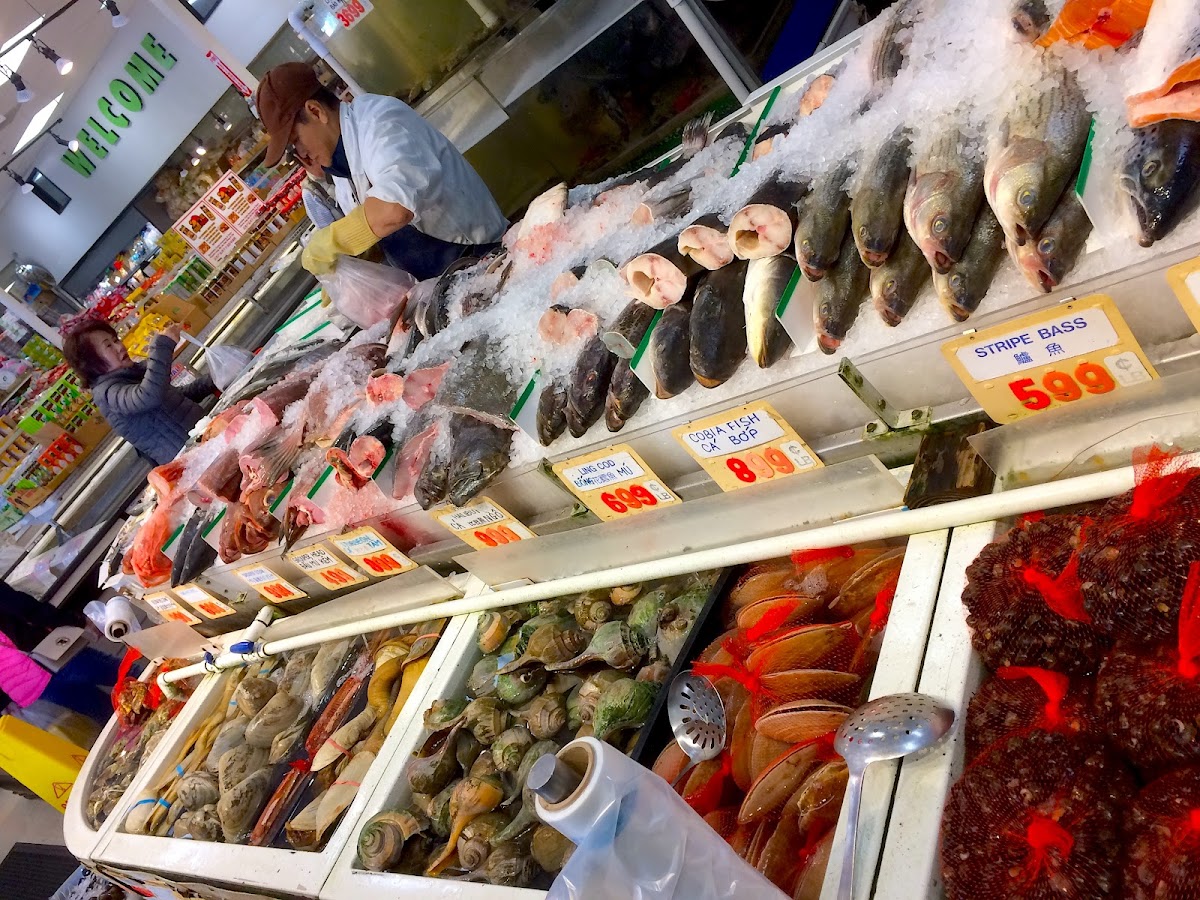 Asian Live Seafood Market - Photo 1