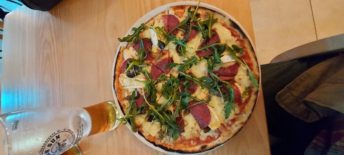 Marina Pub and Bistro - Photo 4