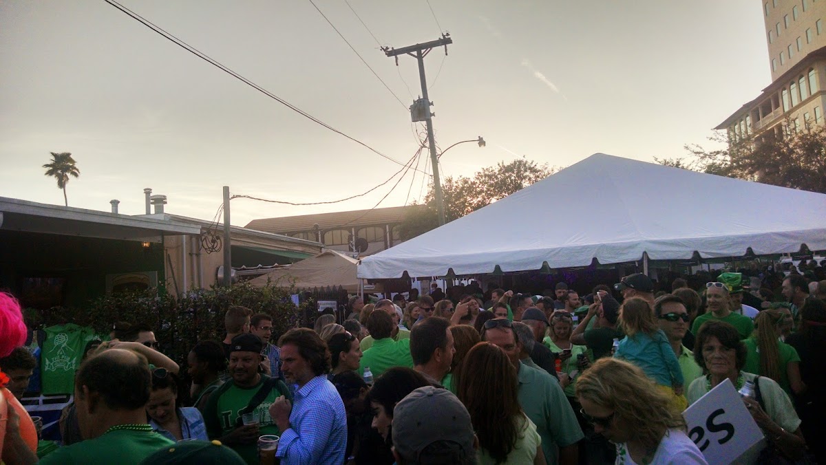 Shamrock Pub - Photo 7